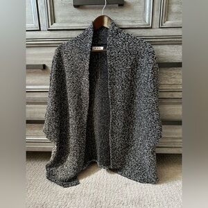 Black and white cover shawl/sweater